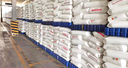 吹塑一體托盤堆碼案例