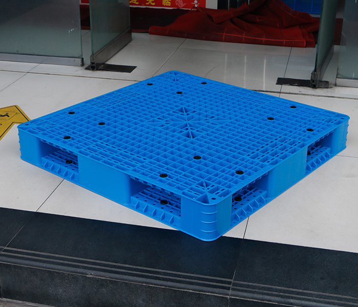 網(wǎng)格雙面塑料托盤：高*存儲的綠色革命
