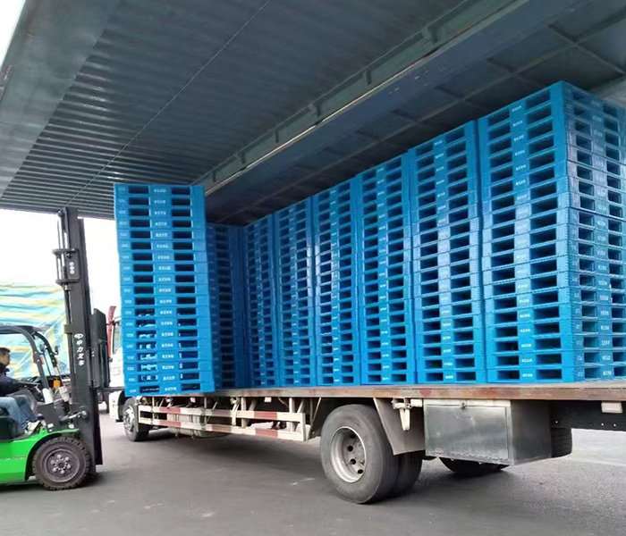 平板川字塑料托盤的未來發(fā)展