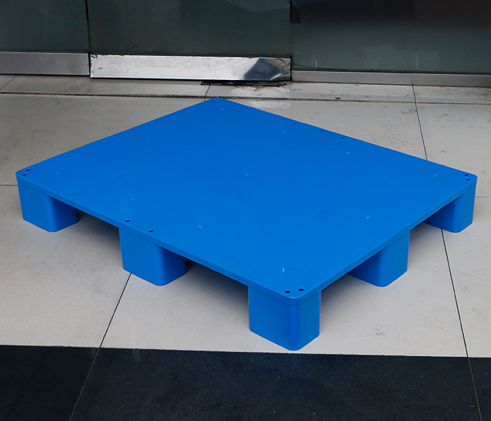 平板九腳塑料托盤“硬核優(yōu)勢”大揭秘